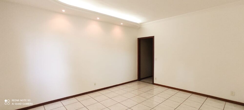 Casa à venda com 3 quartos, 112m² - Foto 4