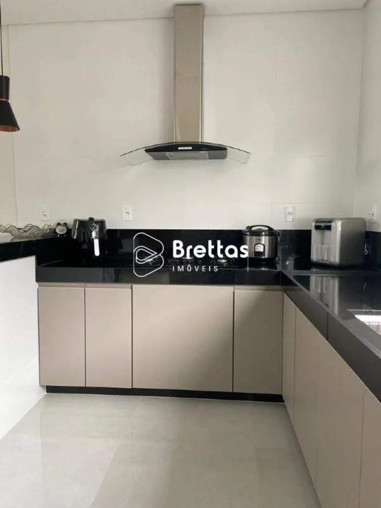 Casa, 3 quartos, 200 m² - Foto 3