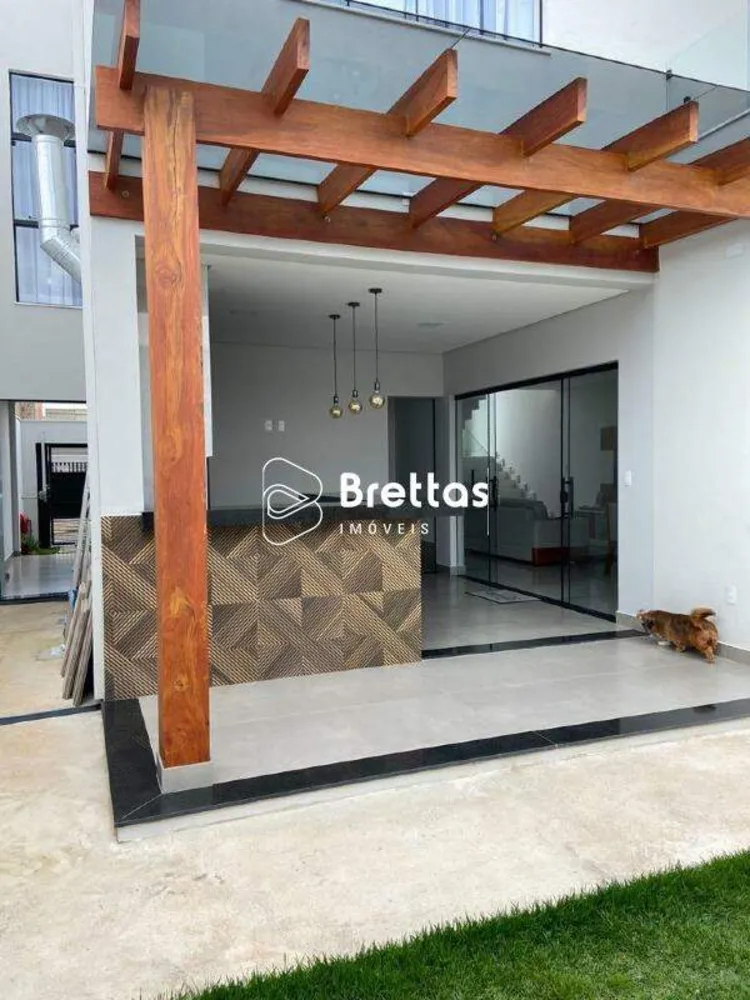 Casa, 3 quartos, 200 m² - Foto 1