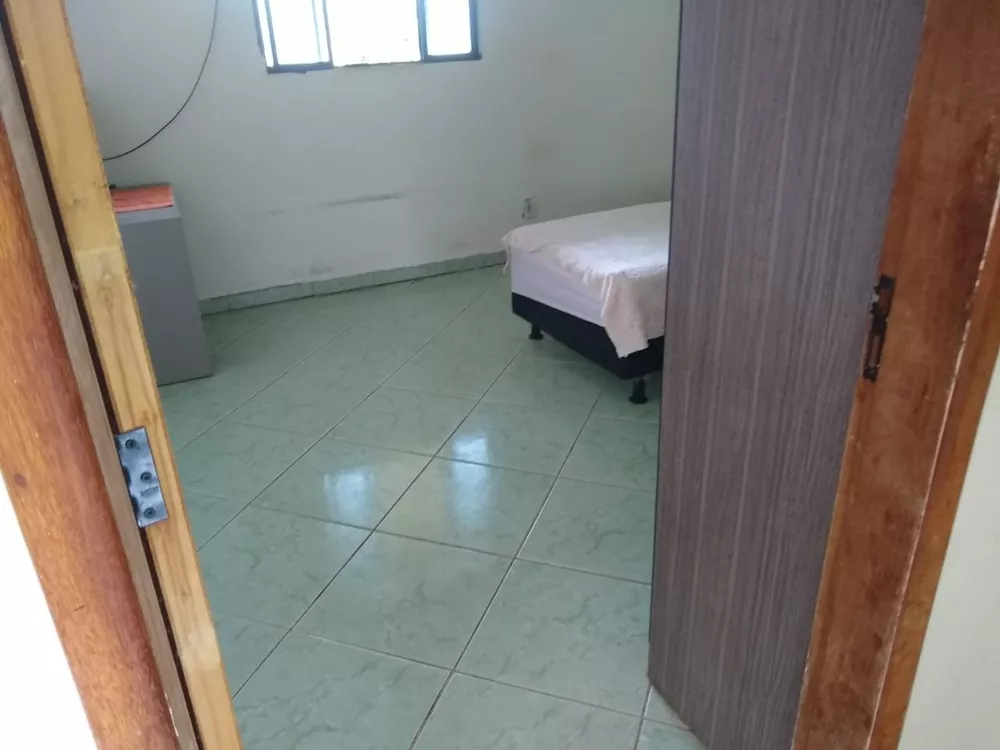 Casa à venda com 2 quartos, 70m² - Foto 5