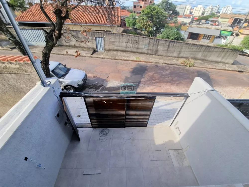 Casa à venda com 3 quartos, 110m² - Foto 4