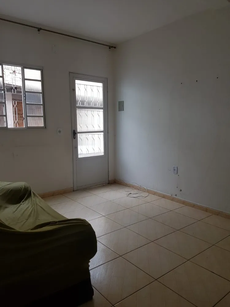 Casa, 5 quartos, 164 m² - Foto 1