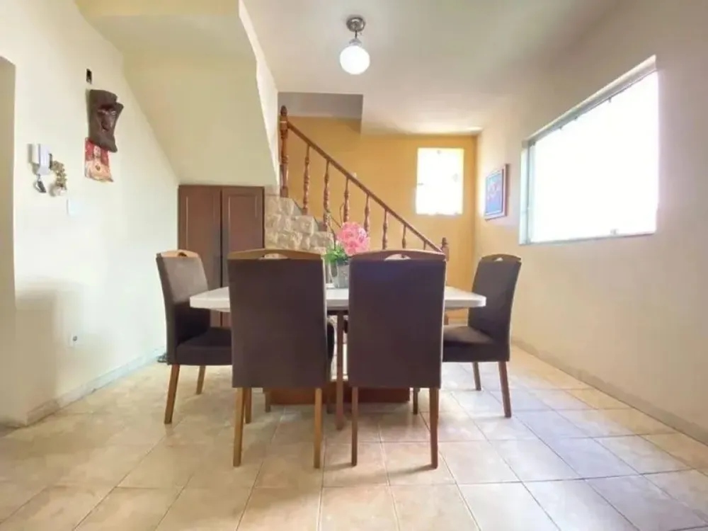 Casa, 4 quartos, 179 m² - Foto 2