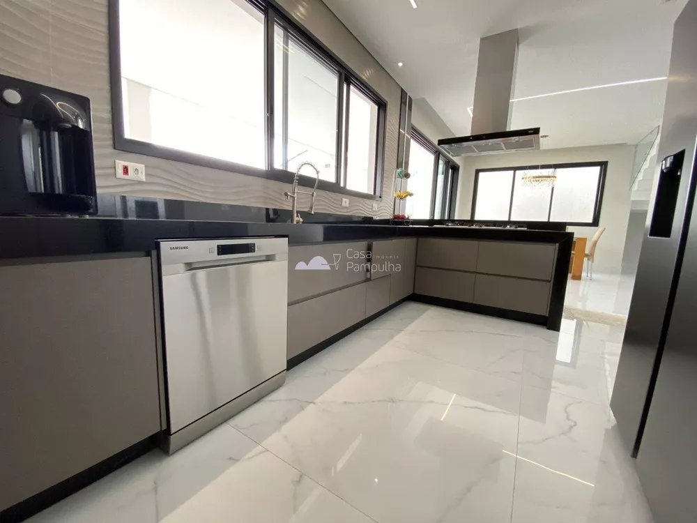 Casa à venda com 5 quartos, 360m² - Foto 16