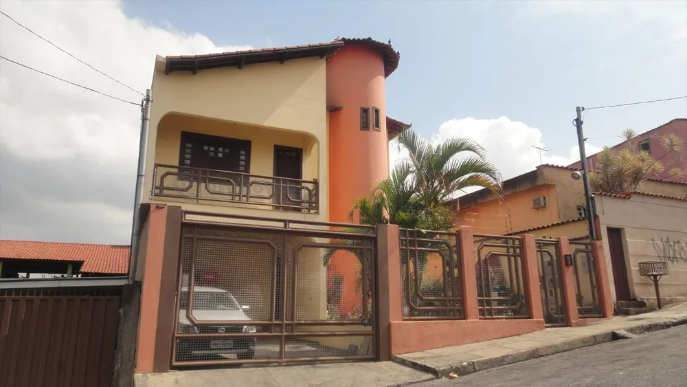Casa, 3 quartos, 380 m² - Foto 1