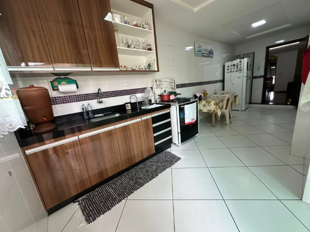 Casa, 3 quartos, 240 m² - Foto 7