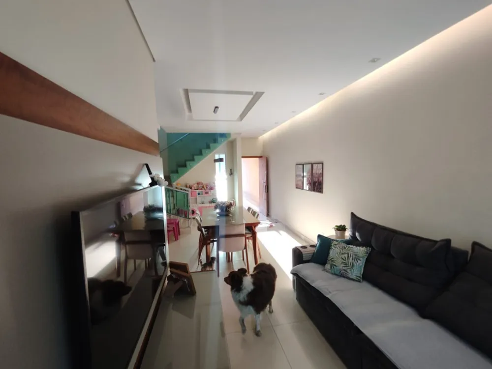 Casa, 3 quartos, 230 m² - Foto 4