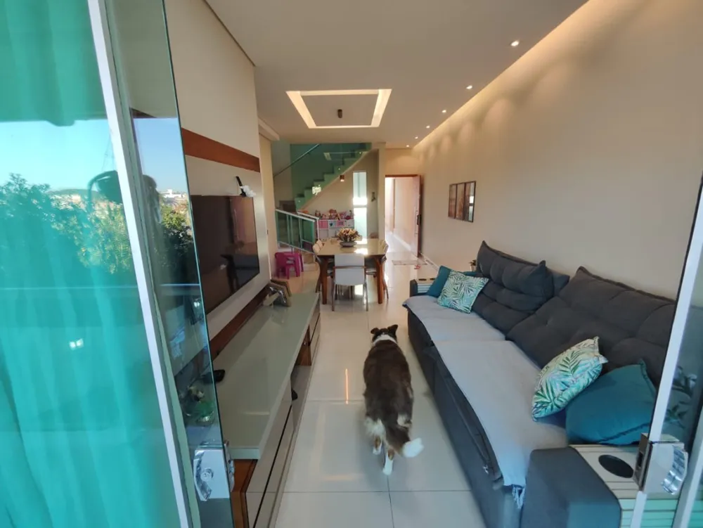 Casa, 3 quartos, 230 m² - Foto 3
