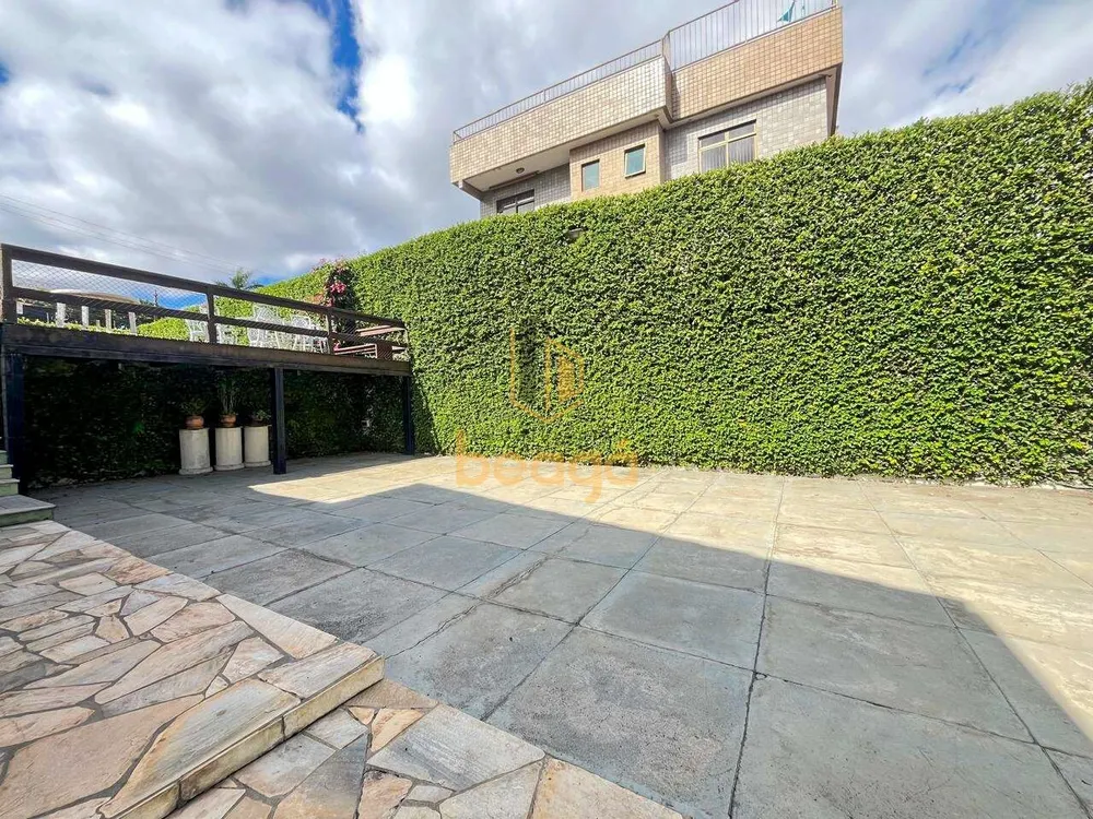 Casa, 4 quartos, 376 m² - Foto 1