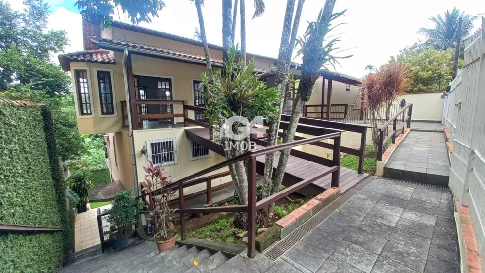 Casa, 4 quartos, 900 m² - Foto 1