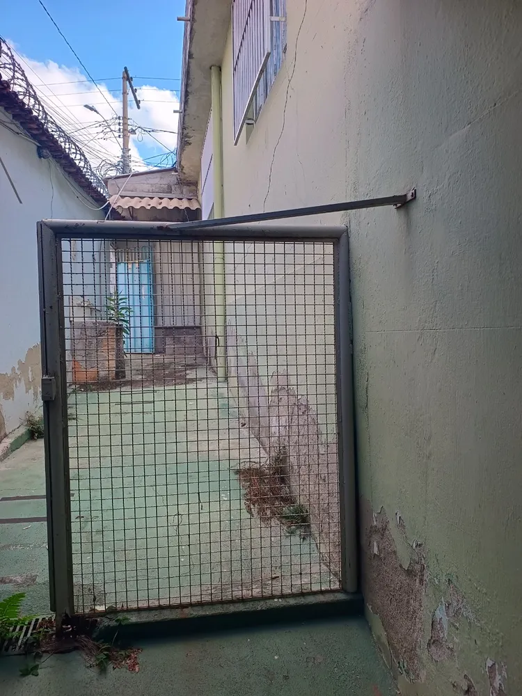 Casa, 4 quartos, 240 m² - Foto 1