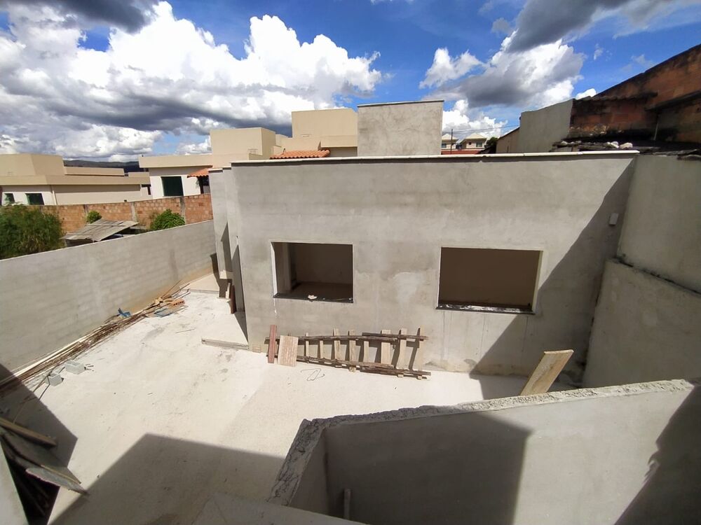 Casa à venda com 3 quartos, 74m² - Foto 8