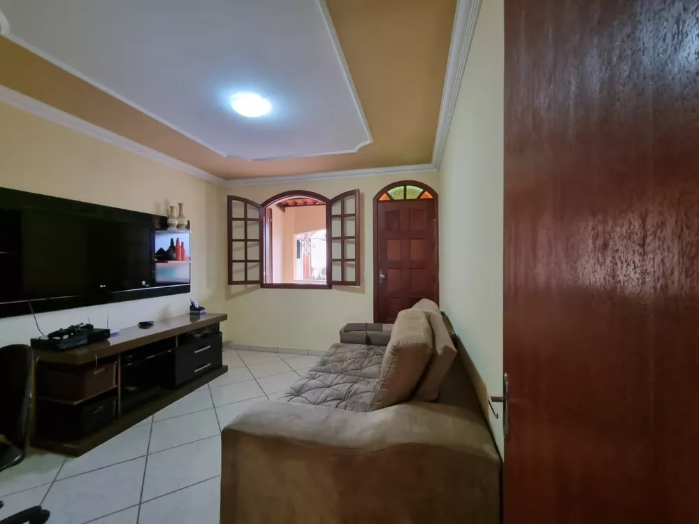 Casa à venda com 3 quartos, 130m² - Foto 3