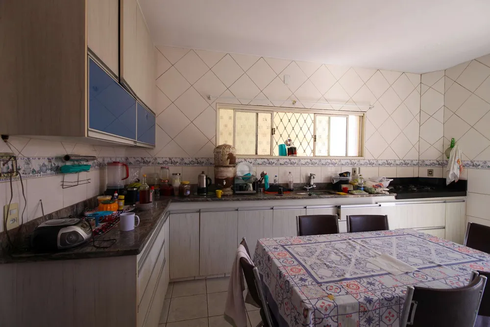 Casa, 5 quartos, 260 m² - Foto 3