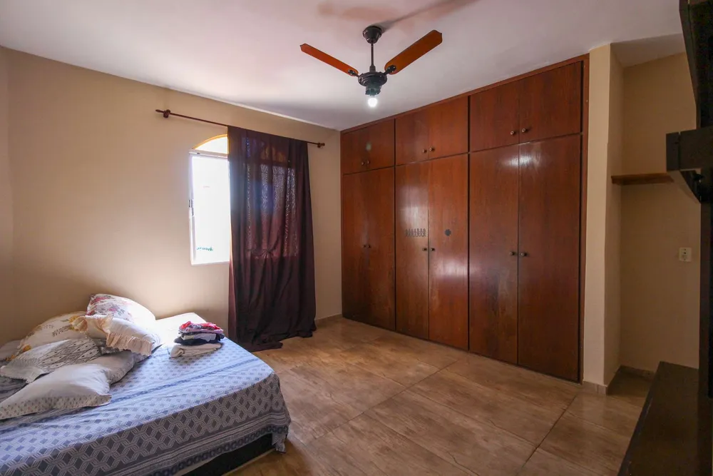 Casa, 5 quartos, 260 m² - Foto 10