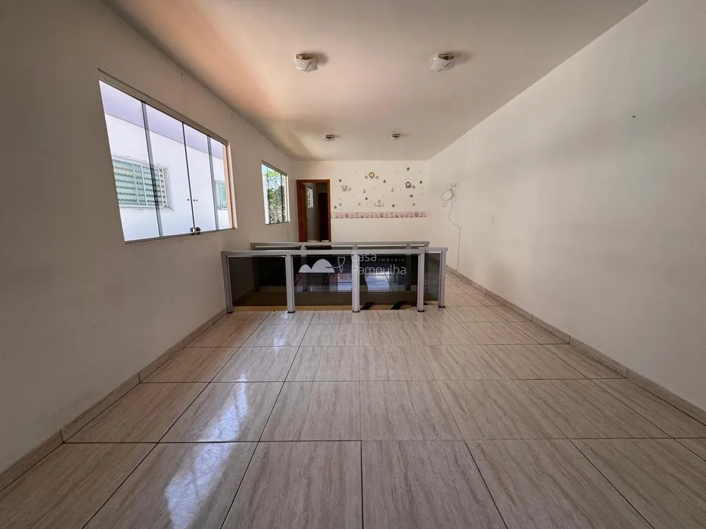 Casa, 4 quartos, 200 m² - Foto 2