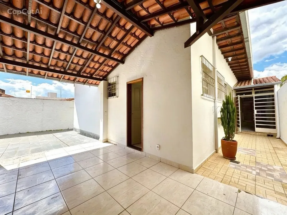 Casa, 4 quartos, 230 m² - Foto 1
