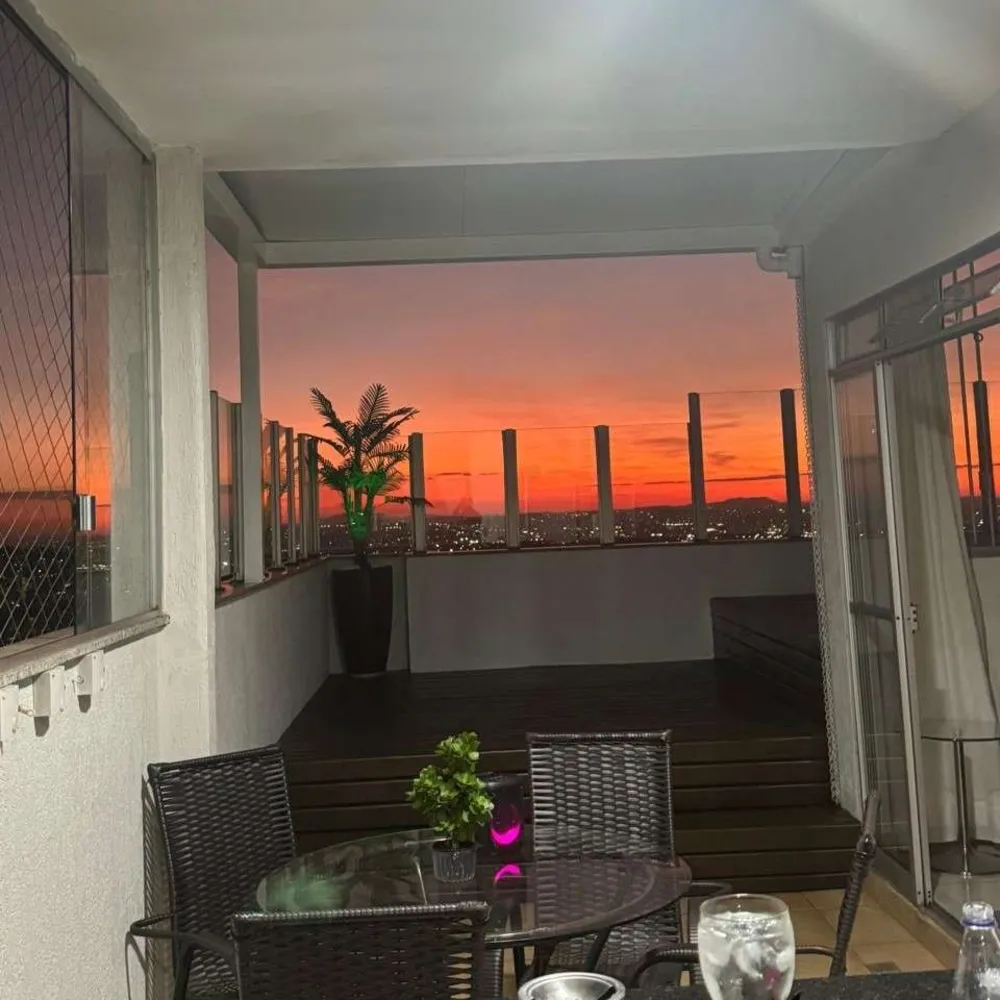 Cobertura, 3 quartos, 235 m² - Foto 1