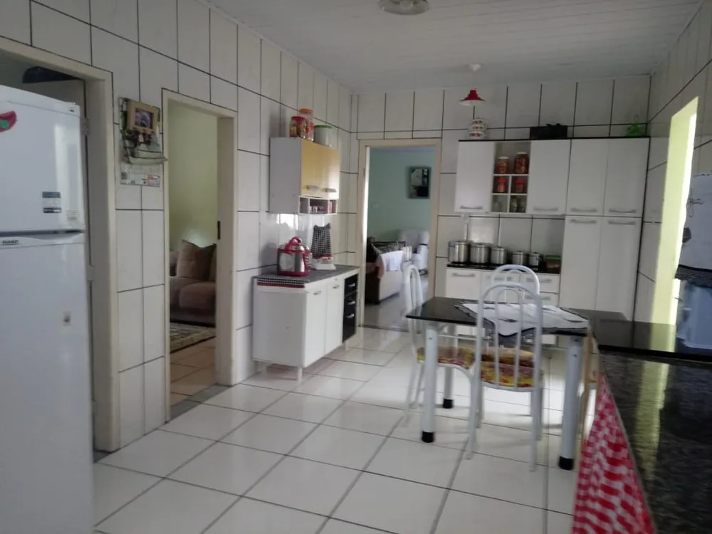 Casa, 4 quartos, 162 m² - Foto 1