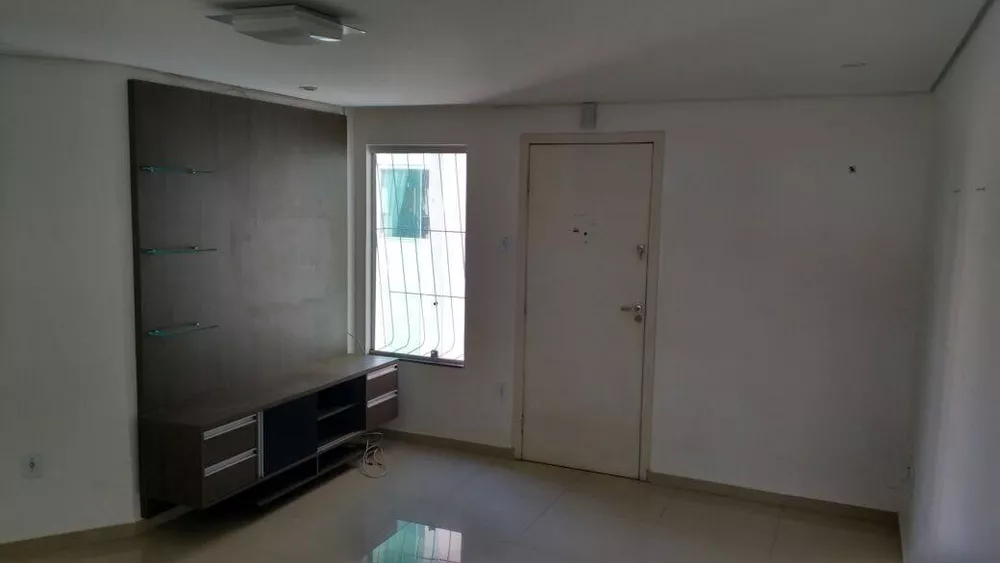 Apartamento à venda com 2 quartos, 67m² - Foto 1