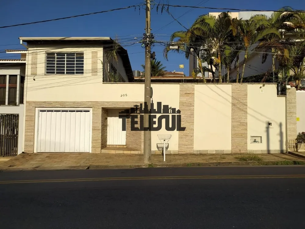 Casa, 3 quartos, 360 m² - Foto 1