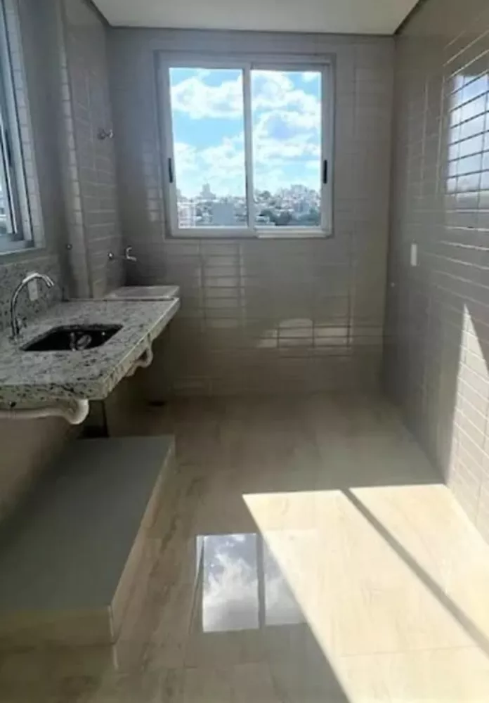 Apartamento à venda com 2 quartos, 60m² - Foto 7