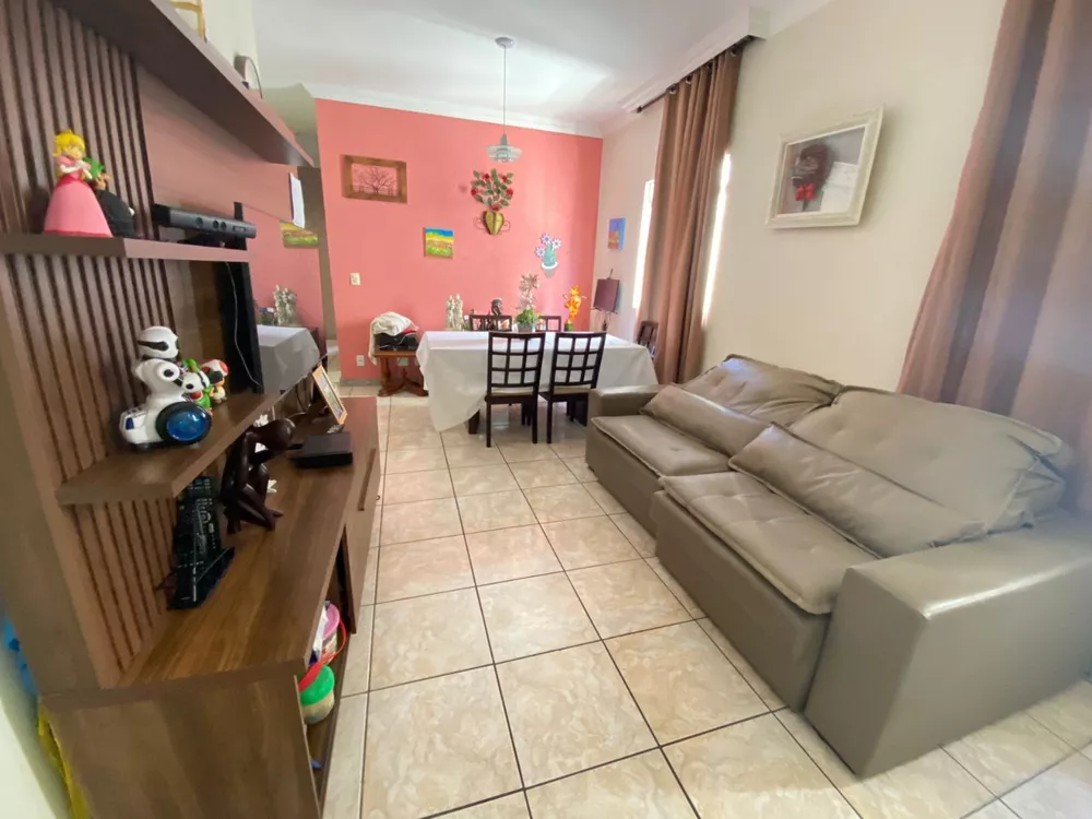 Apartamento à venda com 3 quartos, 84m² - Foto 1