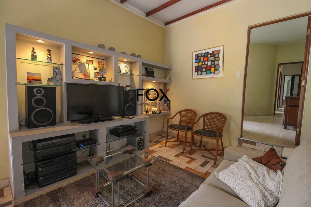 Casa, 3 quartos, 330 m² - Foto 1