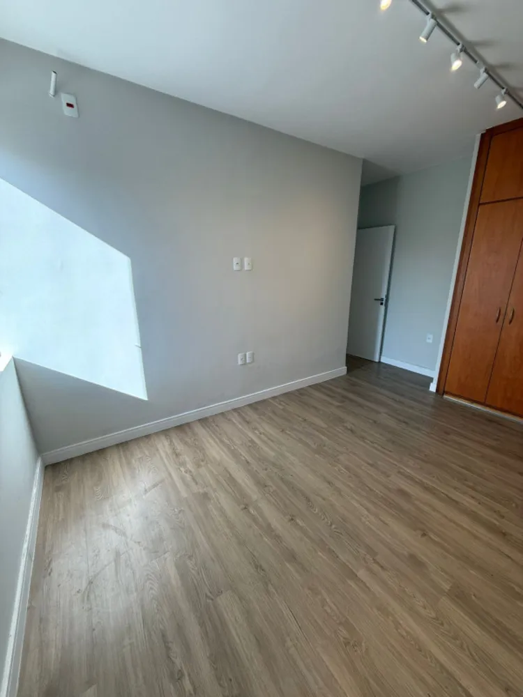 Casa, 4 quartos, 245 m² - Foto 18