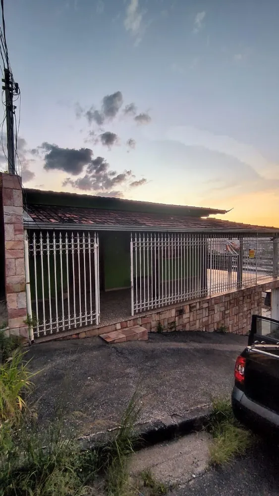 Casa, 3 quartos, 330 m² - Foto 1