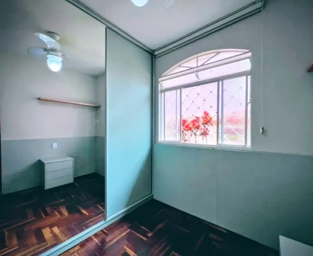 Casa, 3 quartos, 141 m² - Foto 2