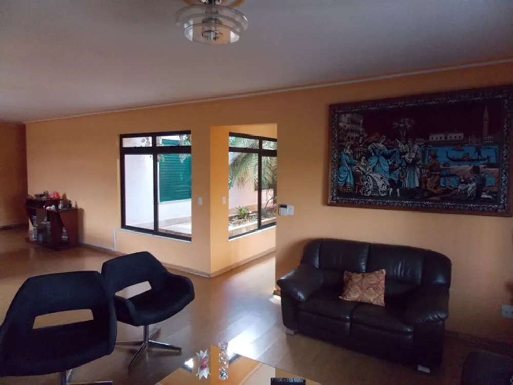 Casa à venda com 4 quartos, 360m² - Foto 3