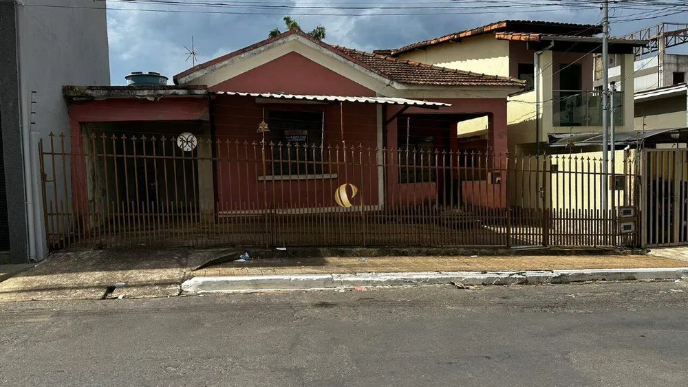 Casa, 4 quartos, 250 m² - Foto 1