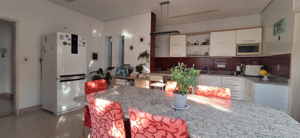 Casa, 4 quartos, 300 m² - Foto 3