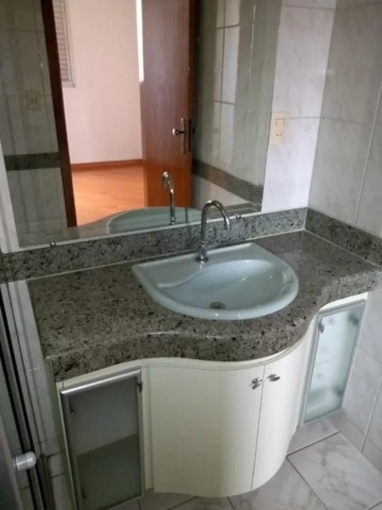 Apartamento à venda com 3 quartos, 140m² - Foto 7