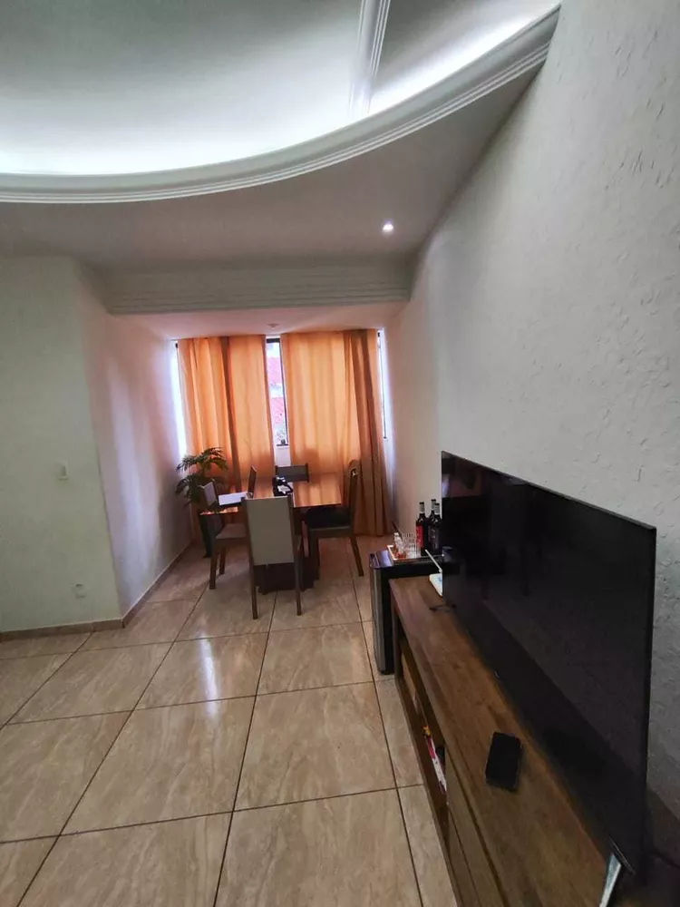 Apartamento à venda com 3 quartos, 65m² - Foto 2