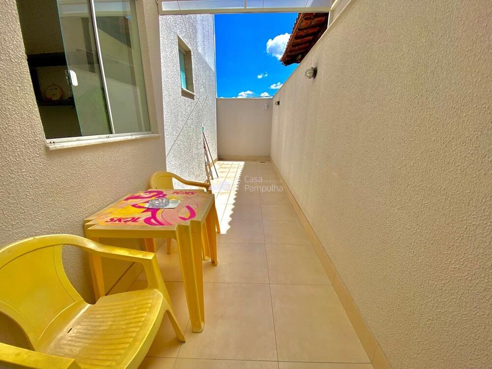 Apartamento à venda com 3 quartos, 105m² - Foto 2