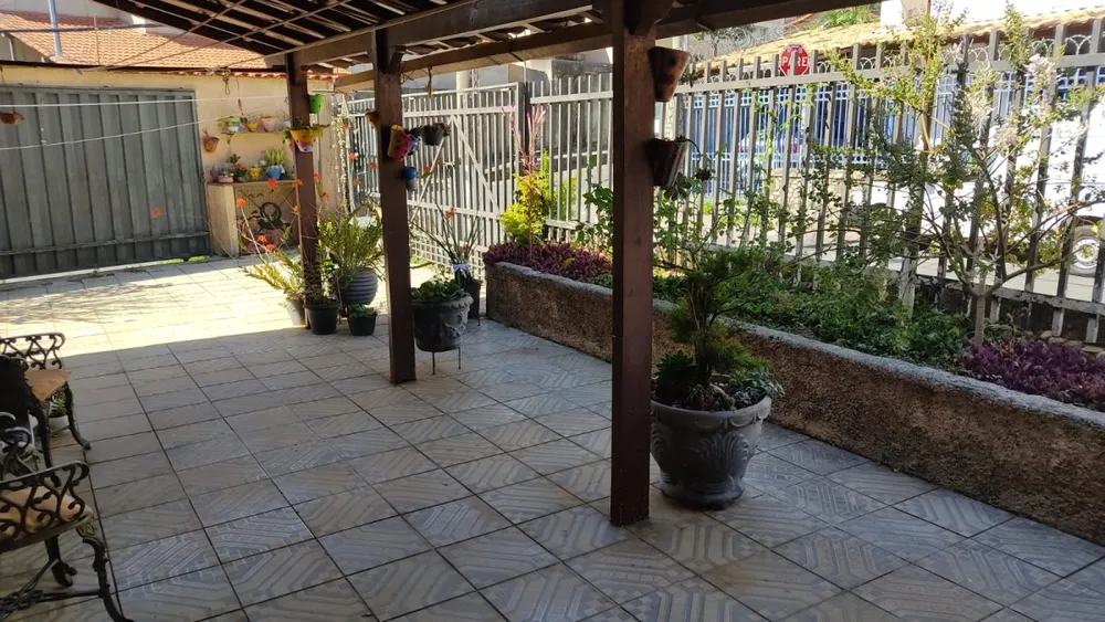 Casa, 4 quartos, 188 m² - Foto 2