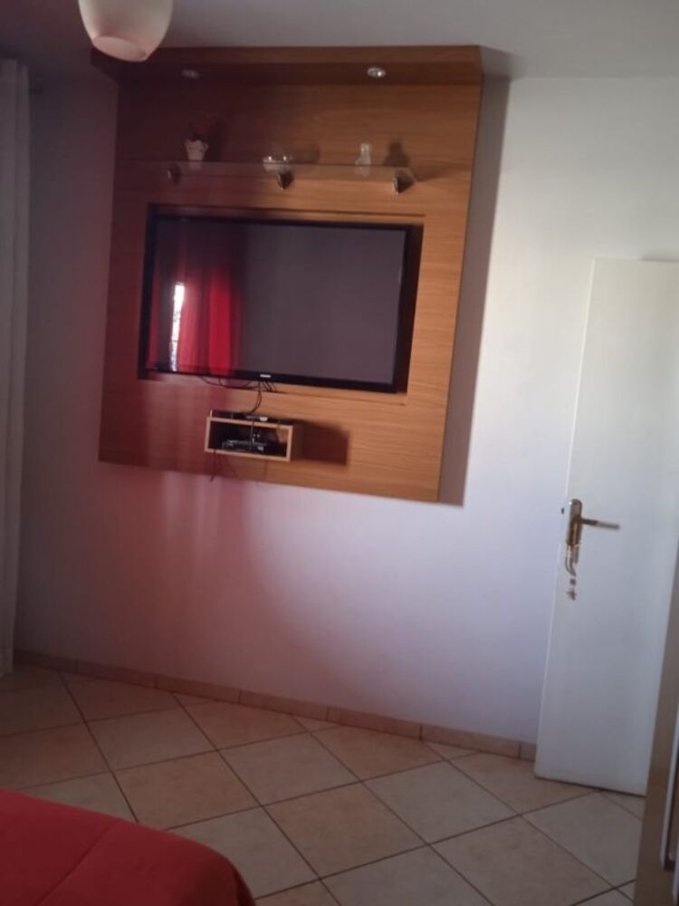 Casa à venda com 4 quartos, 200m² - Foto 8