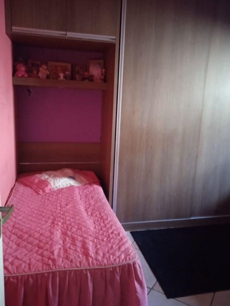 Casa à venda com 4 quartos, 200m² - Foto 11