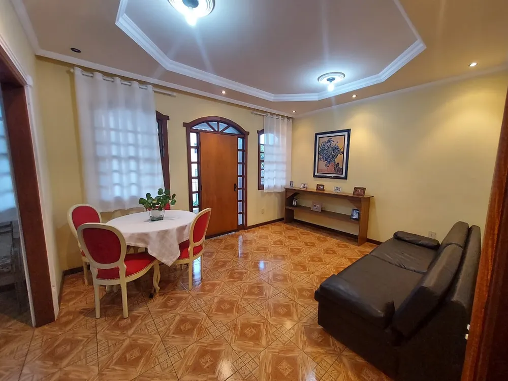 Casa, 4 quartos, 362 m² - Foto 1