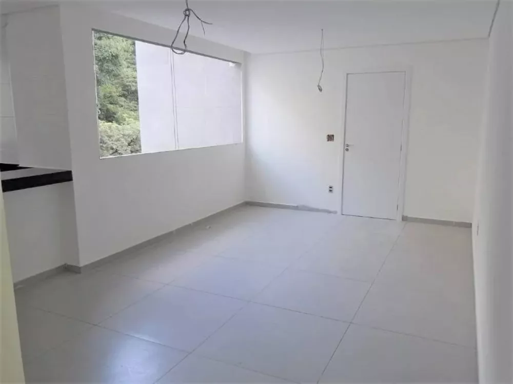 Apartamento à venda com 2 quartos - Foto 4