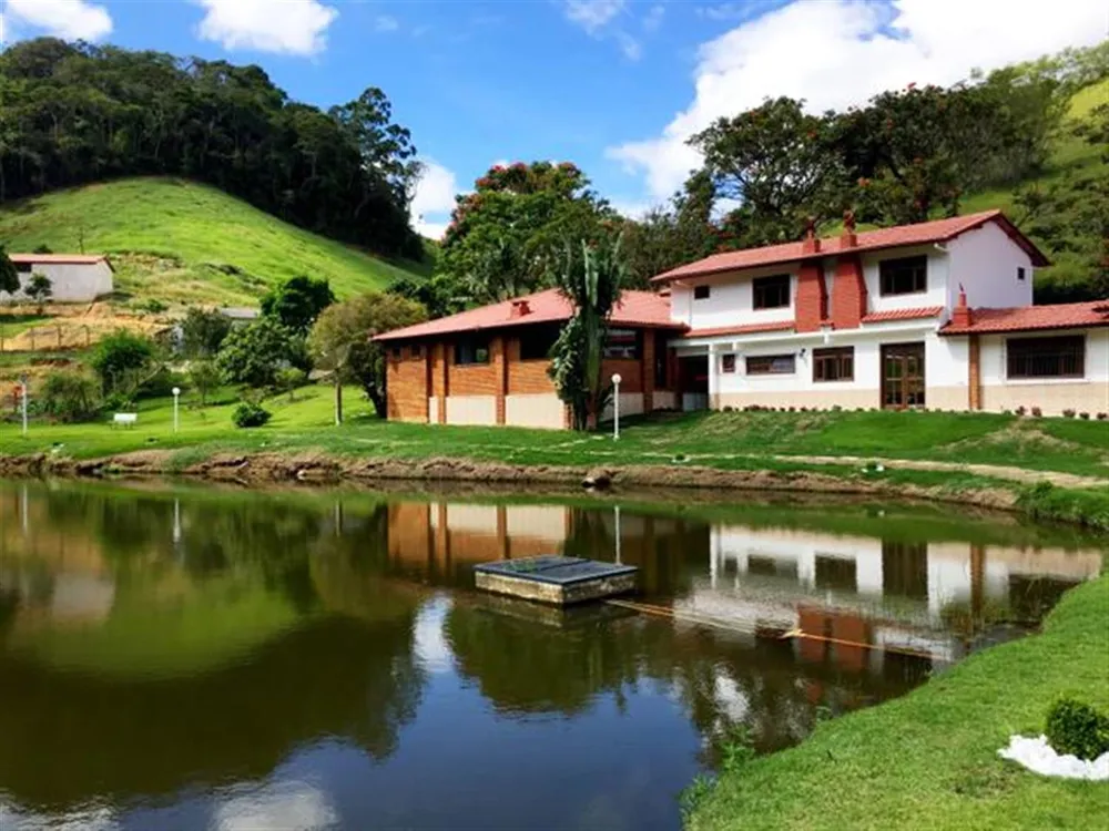 Sítio, 4 quartos, 700 m² - Foto 1