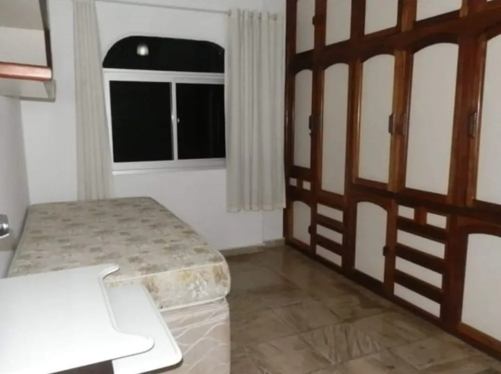 Cobertura, 3 quartos, 216 m² - Foto 2