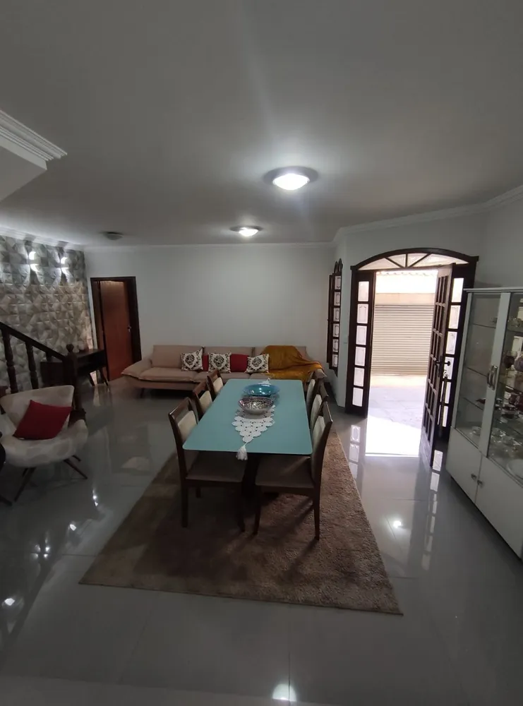 Casa, 5 quartos, 312 m² - Foto 4