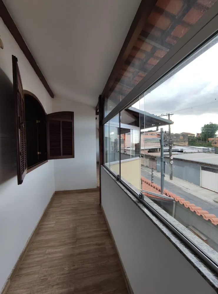 Casa, 5 quartos, 312 m² - Foto 1