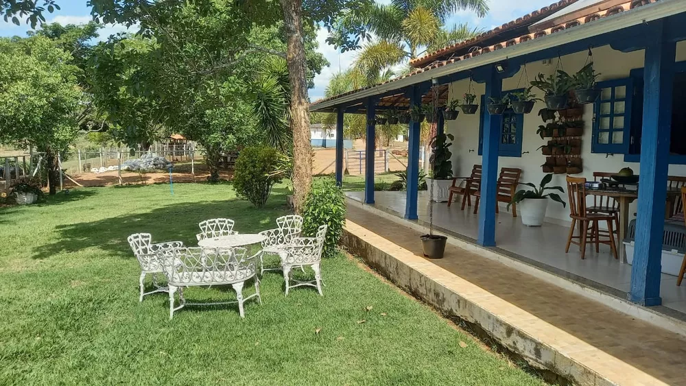 Chácara à venda com 4 quartos, 394470m² - Foto 2