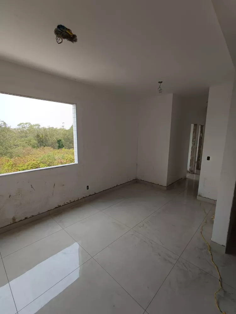 Apartamento à venda com 3 quartos, 62m² - Foto 4