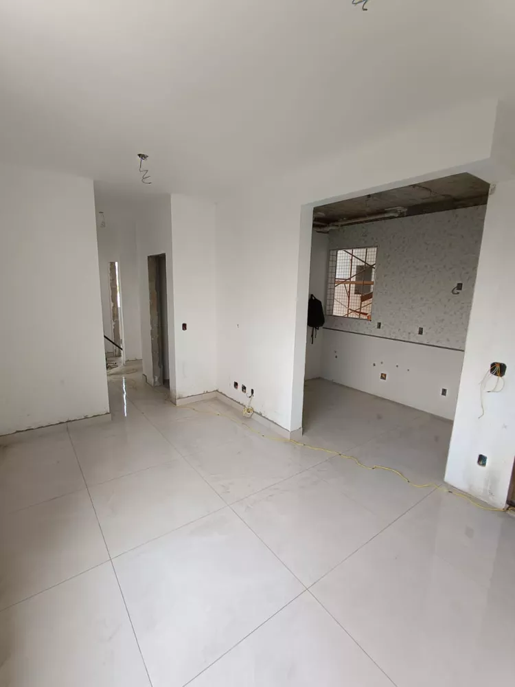 Apartamento à venda com 3 quartos, 62m² - Foto 6