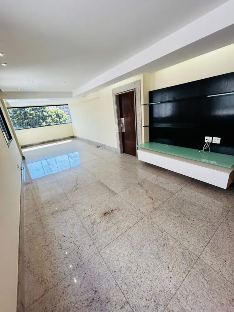 Apartamento, 3 quartos, 130 m² - Foto 2